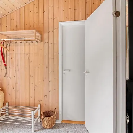 Aniki - 1-4km From The Sea By Interhome