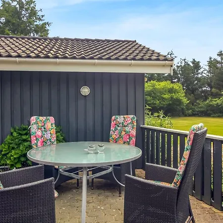 Aniki - 1-4km From The Sea By Interhome