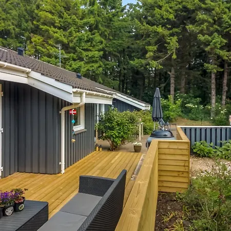 Aniki - 1-4km From The Sea By Interhome